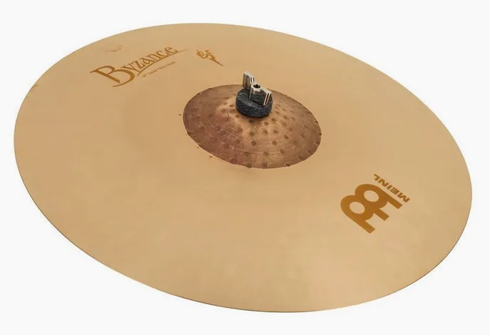 Meinl 18" Byzance Sand Thin Crash, sur fond neutre