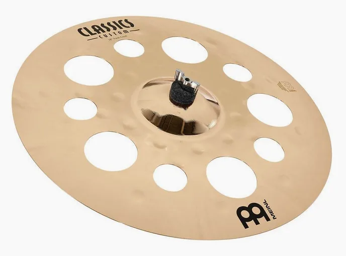 Meinl 18" Classics Cust. Trash Crash, sur fond neutre