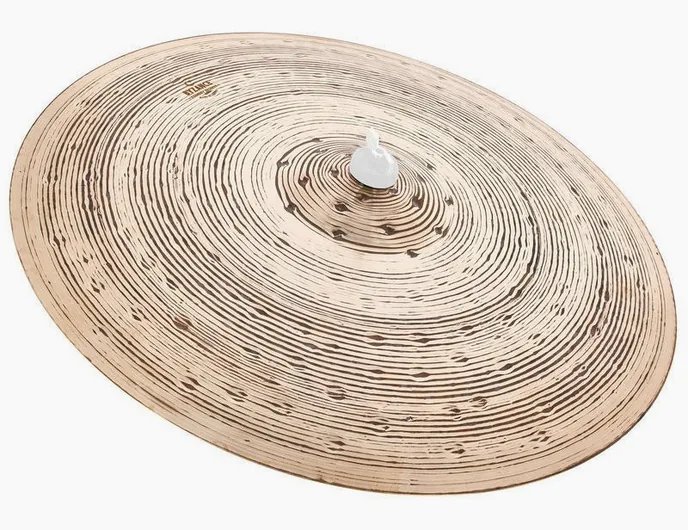 Meinl 20" Byzance Foundry Reserve CR, de face sur fond neutre