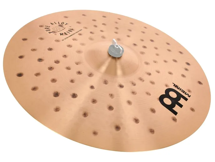 Meinl 20" Pure Alloy E.Hammered C-R, sur fond neutre