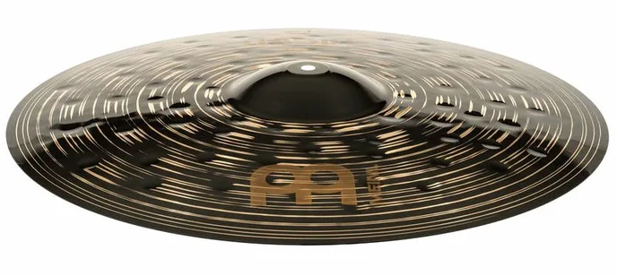 Meinl 21" Classics Custom Dark Crash, sur fond neutre