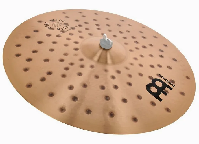 Meinl 22" Pure Alloy E.Hammered C-R, de face sur fond neutre