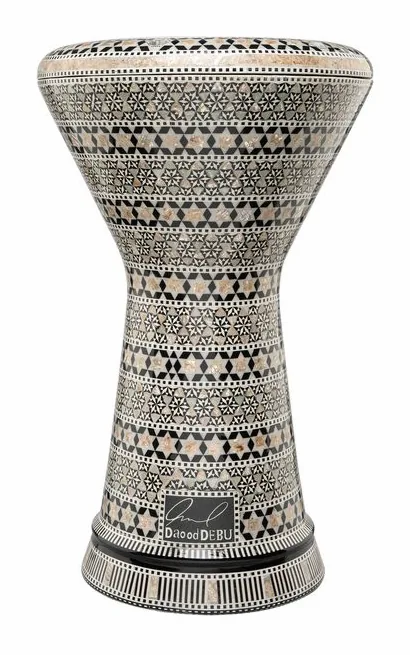 Meinl Artisan Doumbek Daood Debu, sur fond neutre