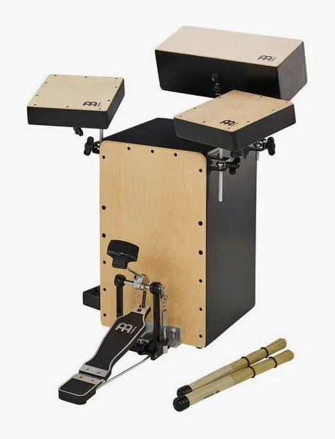 Meinl Cocktail Cajon Kit w. Pickup, sur fond neutre