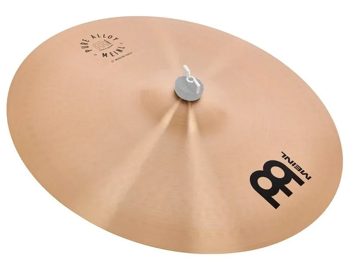 Meinl Pure Alloy 17" Medium Crash, vue de près, de face