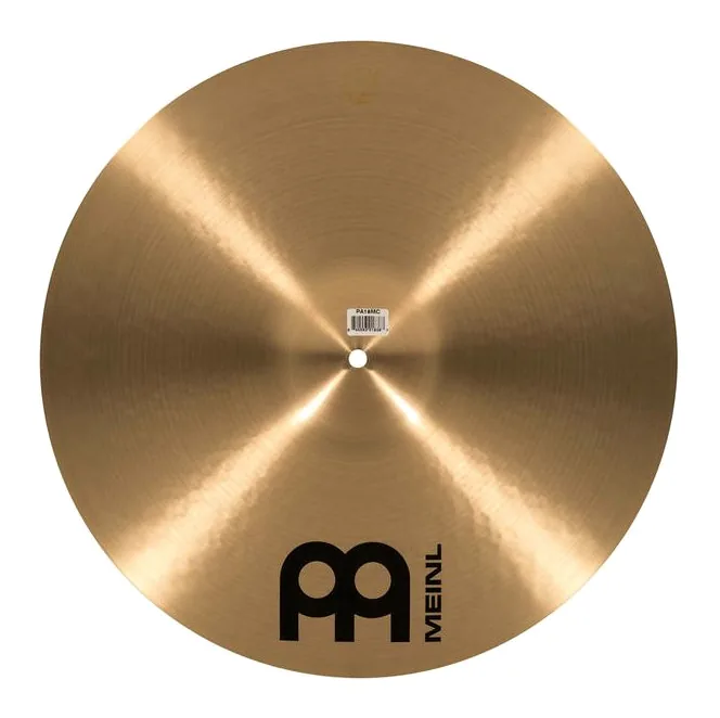 Meinl Pure Alloy 18" Medium Crash, vue de trois quarts, photo 3