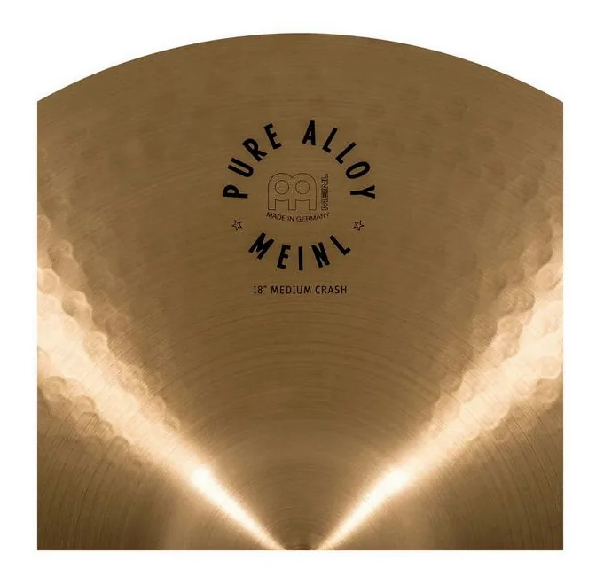 Meinl Pure Alloy 18" Medium Crash, vue de trois quarts, photo 4