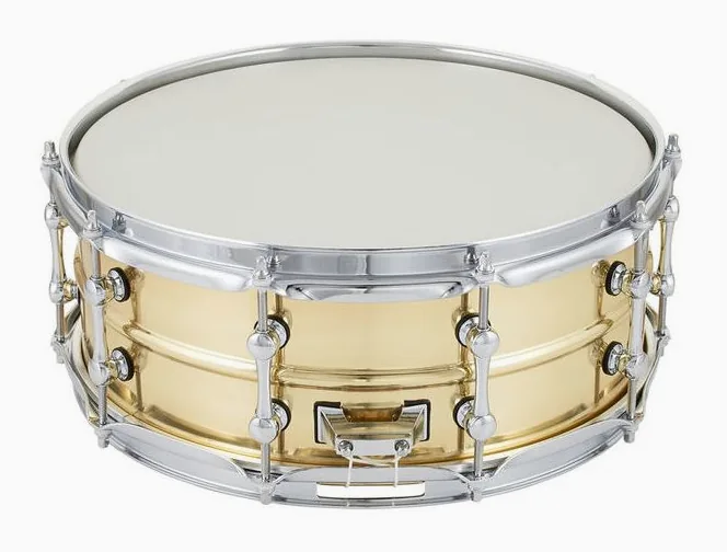 Millenium 14"x5,5" Power Brass Snare, vue de près, photo 2