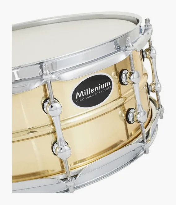 Millenium 14"x5,5" Power Brass Snare, vue de près, photo 4