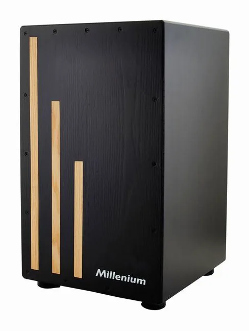 Millenium BlackBox Cajon, de face sur fond neutre