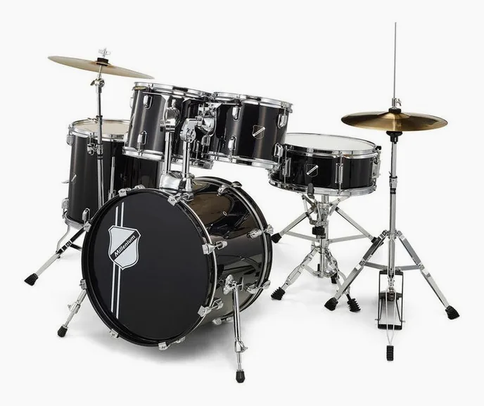 Millenium Focus 18 Drum Set Black, sur fond neutre