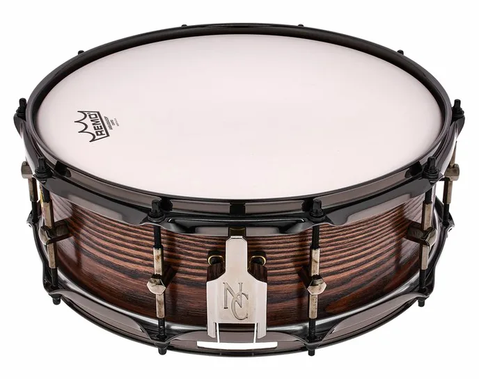 Noble & Cooley 14"x05" Sassafras Solid Snare, vue de face
