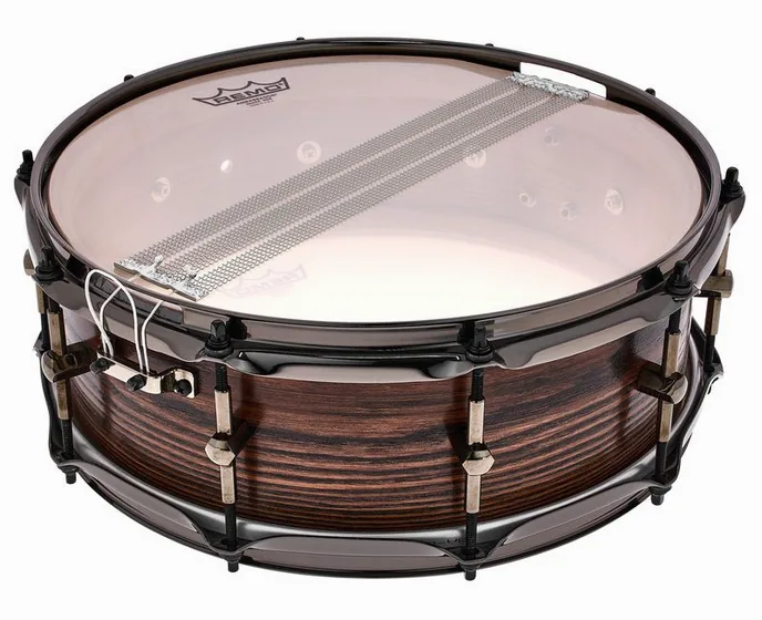 Noble & Cooley 14"x05" Sassafras Solid Snare, vue de profil, photo 4