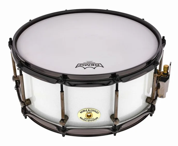 Noble & Cooley 14"x06" Classic Walnut White, sur fond neutre, photo 2