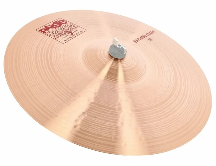 Paiste 18" 2002 Extreme Crash, sur fond neutre
