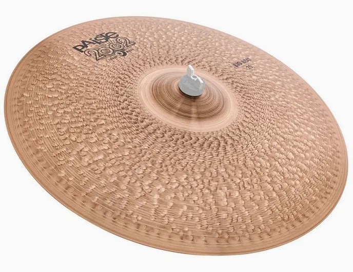 Paiste 20" 2002 Black Big Beat Cymbal, de face sur fond neutre