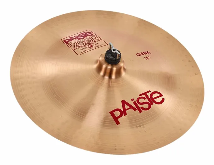Paiste 2002 Classic 18" China, sur fond neutre