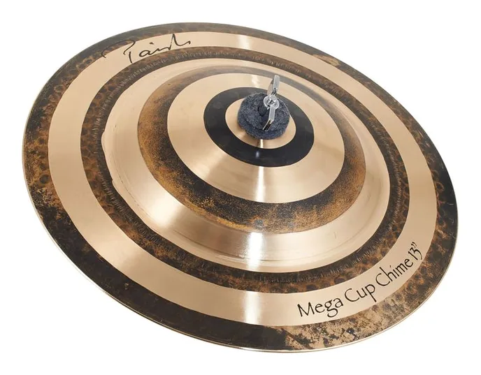 Paiste Mega Cup Chime 13", sur fond neutre