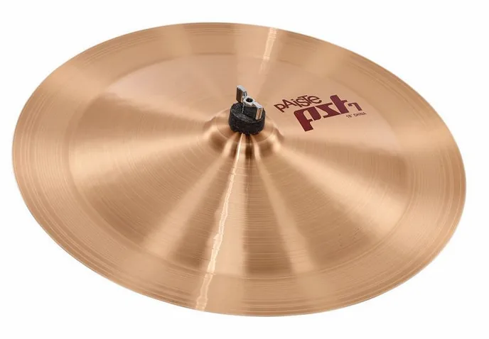 Paiste PST7 18" China, sur fond neutre