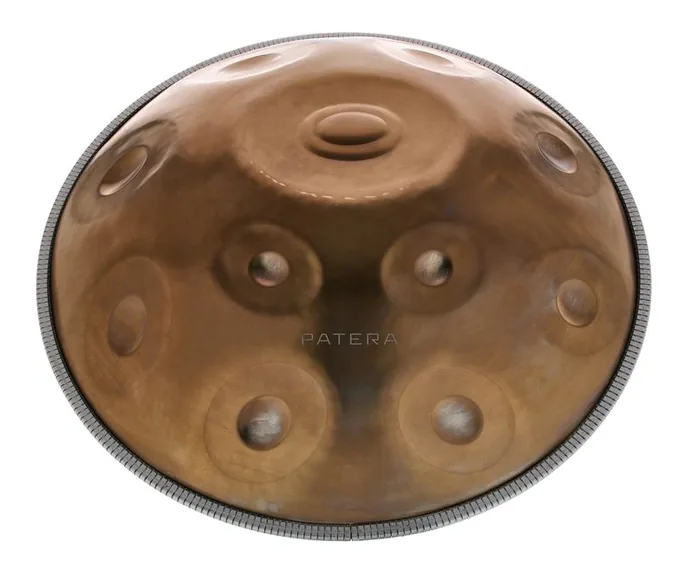 Patera HPDM-11 D-Kurd ES, de face sur fond neutre
