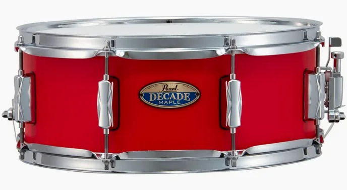 Pearl Decade Maple 14"x5,5" Snare RR, de face sur fond neutre