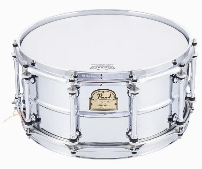 Pearl IP1465 Ian Paice Snare Drum, de face sur fond neutre