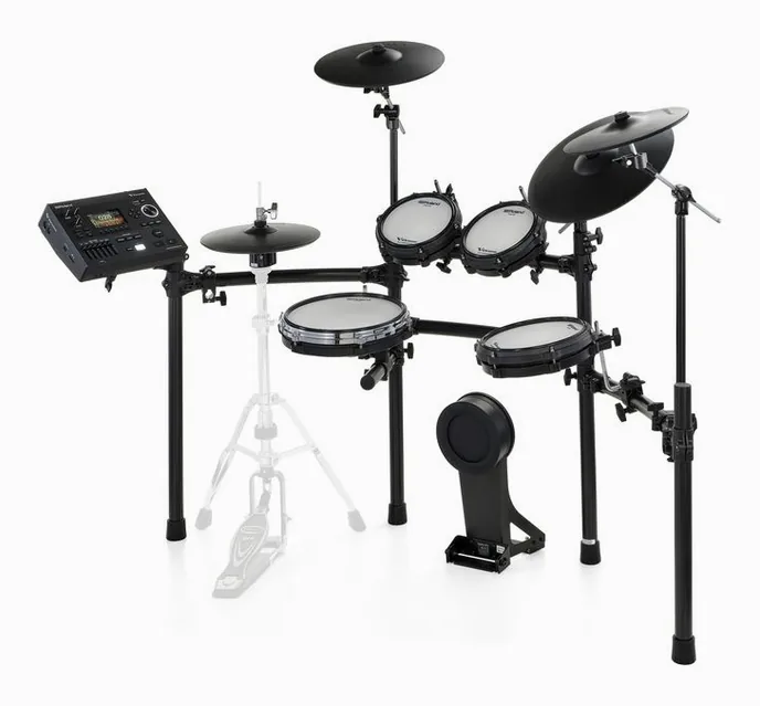 Roland TD513 V-Drum Kit, sur fond neutre