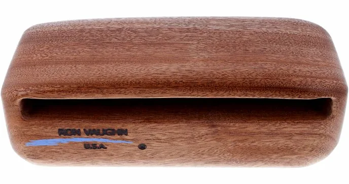 Ron Vaughn W-5 Wood Block F5, de face sur fond neutre