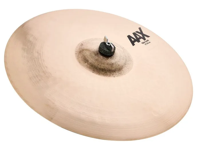 Sabian 17" AAX Thin Crash, vue de près, de face