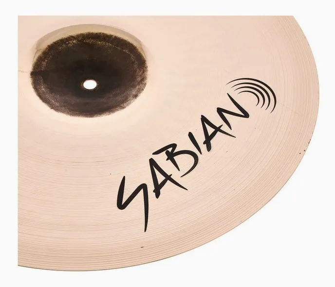 Sabian 17" AAX Thin Crash, vue de face, photo 4