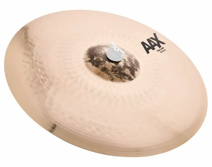 Sabian 18" AAX Thin Crash, vue de près, de face