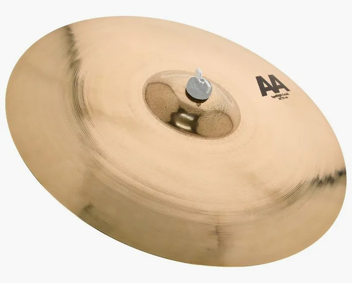 Sabian 20" AA Spotlight Crash, de face sur fond neutre