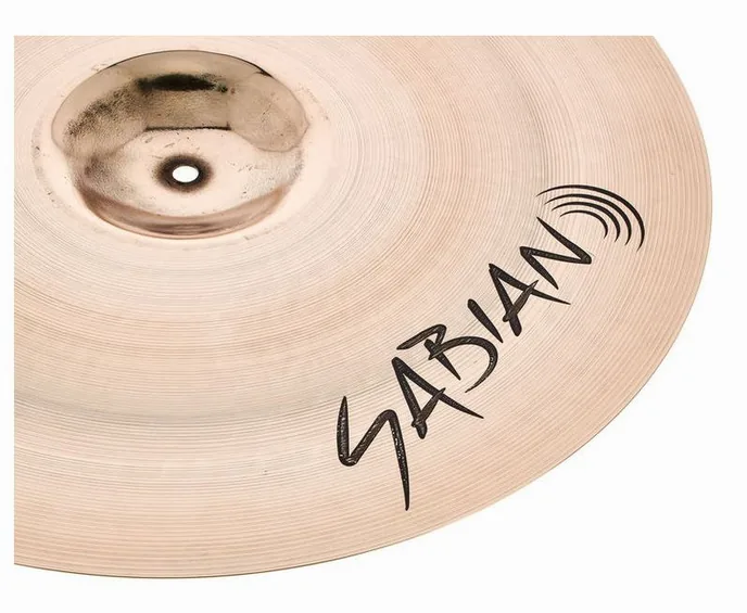 Sabian 20" AAX Heavy Crash, vue de trois quarts, photo 4