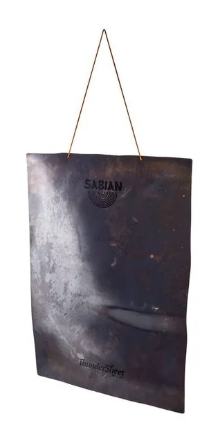 Sabian Thundersheet 18"x26", de face sur fond neutre