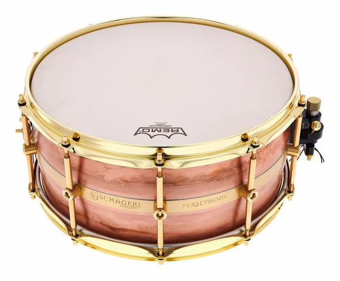 Schagerl Drums 14"x6,5" Persephone Snare Drum, de face sur fond neutre