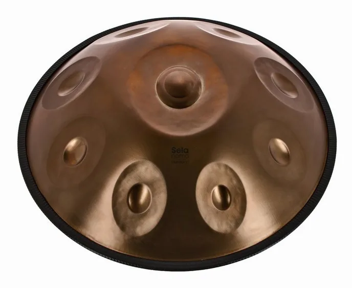 Sela Nomo Handpan D Kurd SEHP401, de face sur fond neutre