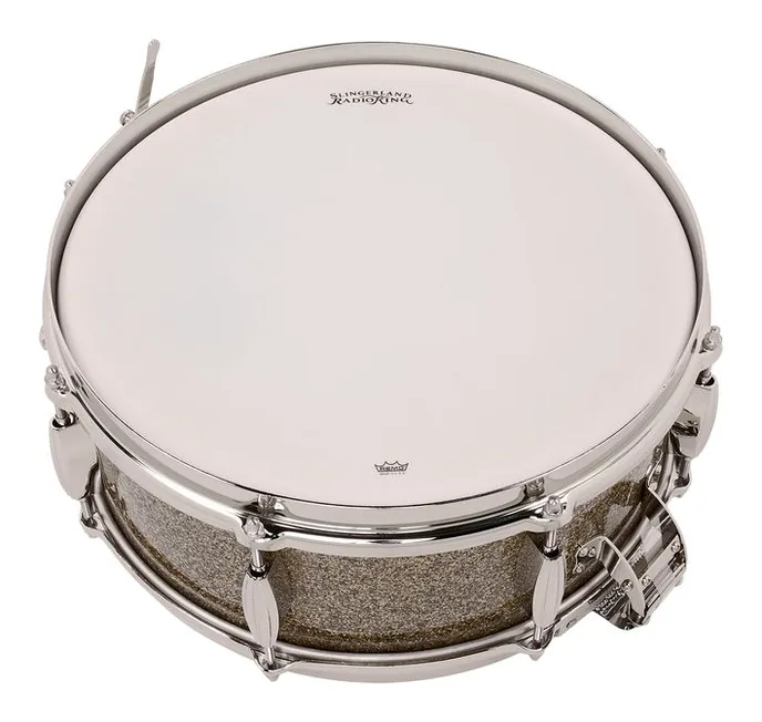 Slingerland 14"x5.5" Radio King Maple GG, sur fond neutre