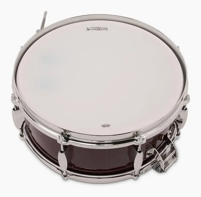 Slingerland 14"x5.5" Radio King Maple MG, sur fond neutre