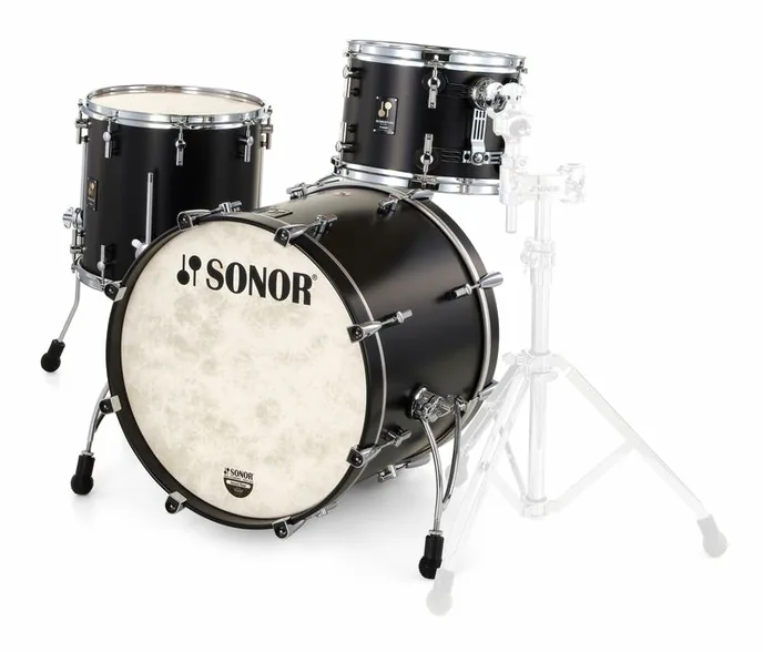 Sonor MOMENTUM 320 Birch Set GTB, de face sur fond neutre