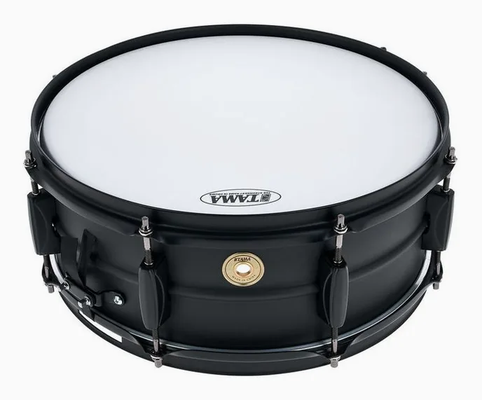 Tama 14"x5,5" Metalworks Bl. Steel, de face sur fond neutre