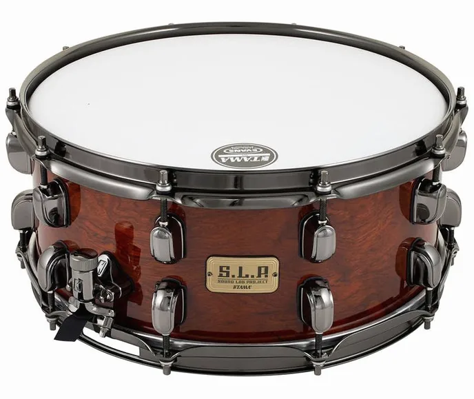 Tama LGB146-NQB Sound Lab Snare, sur fond neutre