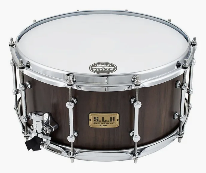 Tama LGW1465-MBW Sound Lab Snare, de face sur fond neutre