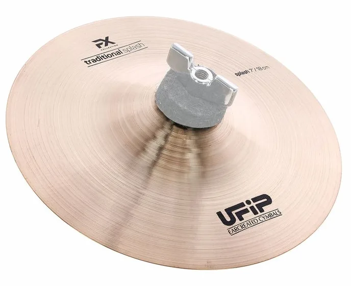 Ufip 07" FX Traditional Splash, sur fond neutre