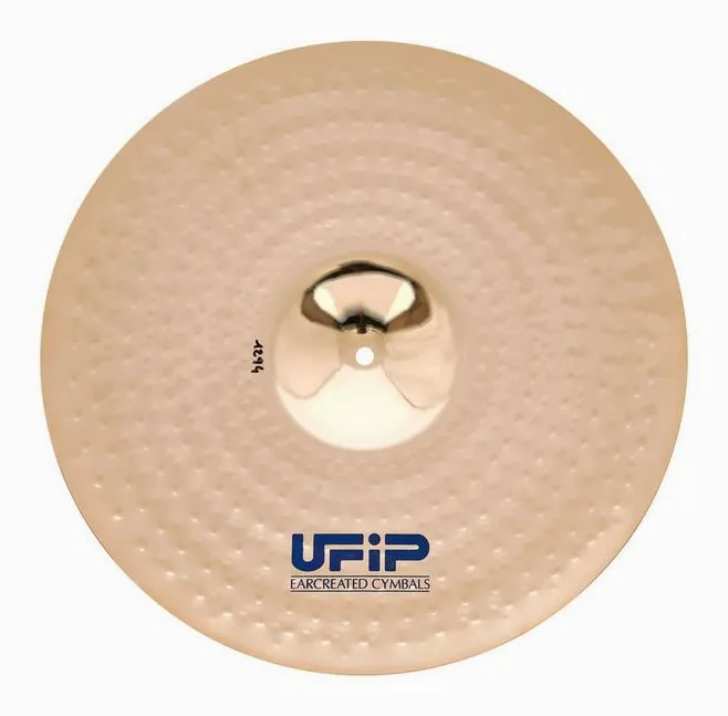 Ufip 17" Bionic Series Crash, vue de trois quarts, photo 2