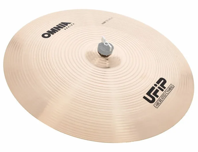 Ufip 18" Omnia Series Crash, sur fond neutre