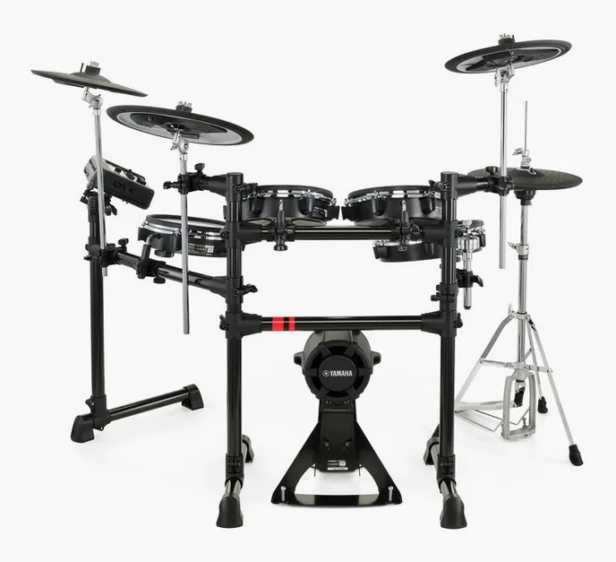 Yamaha DTX6K5-M E-Drum Set, sur fond neutre, photo 4