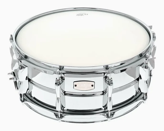 Yamaha Stage Custom 14"x5,5" Snare, vue de près, de face