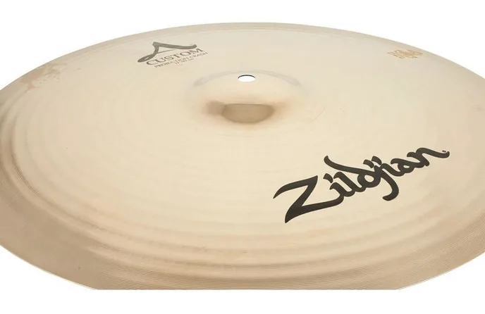 Zildjian 17" A-Custom Projection Crash, vue de près, photo 3