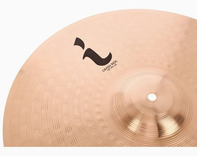 Zildjian 18" I Family Crash Ride, vue de trois quarts, photo 4