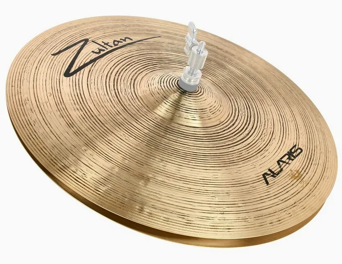 Zultan 16" Alaris Hi-Hat, de face sur fond neutre